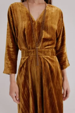Hoss Intropia Vestidos-Alma. Vestido de veludo Dourado