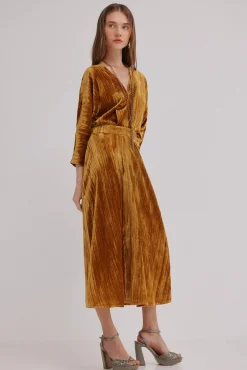 Hoss Intropia Vestidos-Alma. Vestido de veludo Dourado
