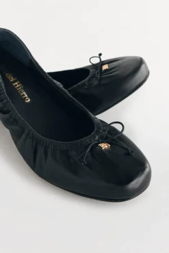 Pedro del Hierro Sabrinas-Bailarina franzida com laço Preto