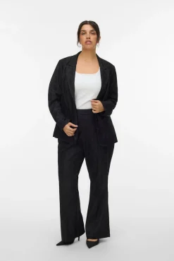 Vero Moda Curve Fatos|Blazers-Blazer de renda plus size Preto