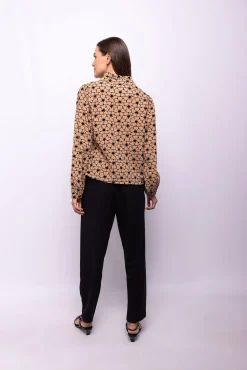 Object Blusas-Blusa de tecido texturizado Castanho