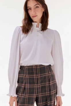 TFP by Tamara Falcó Blusas-Blusa lisa com laço Ecru