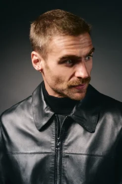 OOTO Casacos-Blusão pele gola camiseira Preto