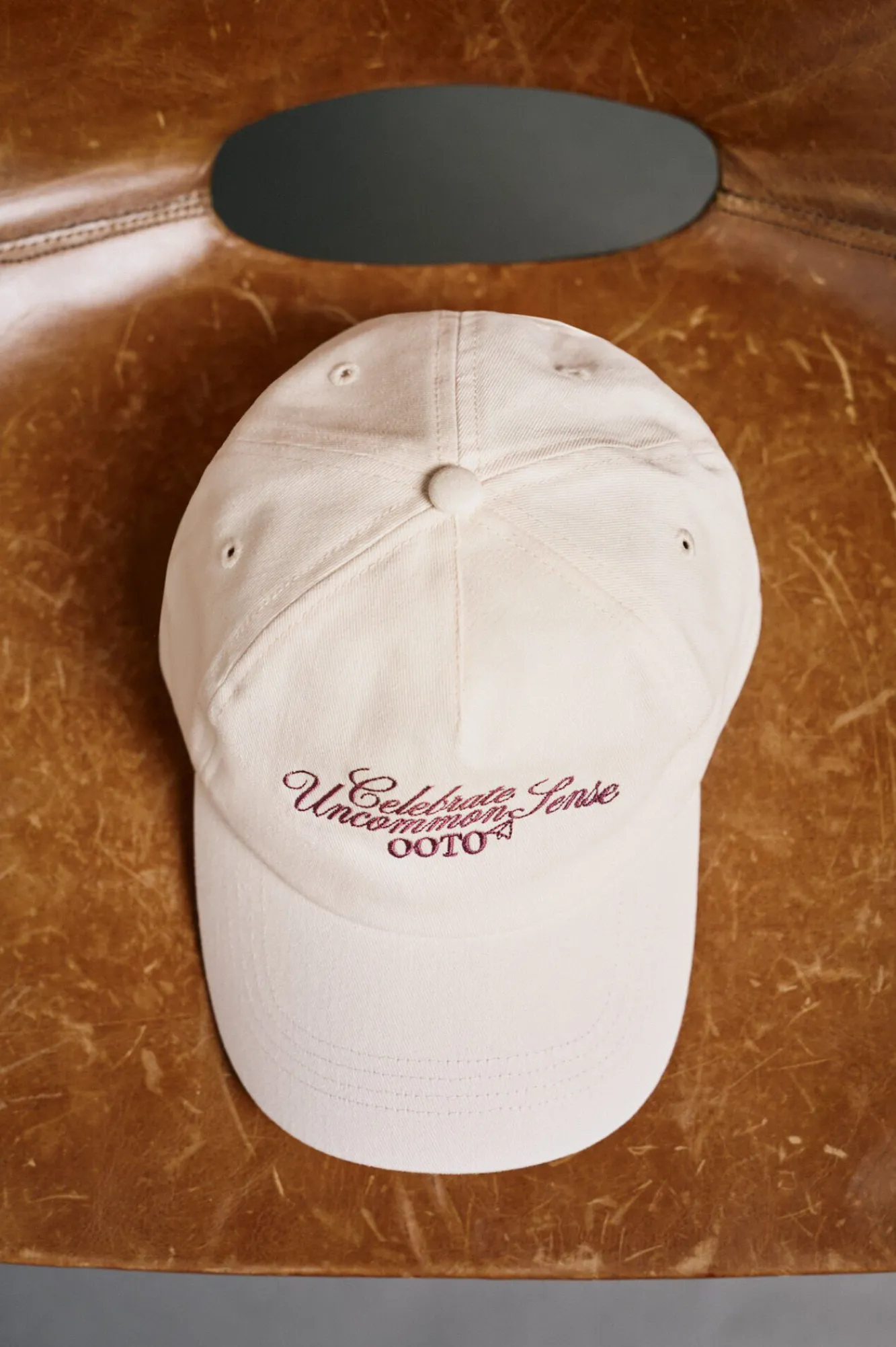 OOTO Gorrás-Boné com viseira de têxtil Tostado