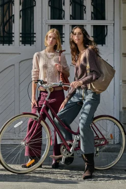 Hoss Intropia Jeans-Bonnie. Calça jeans de perna larga Granada