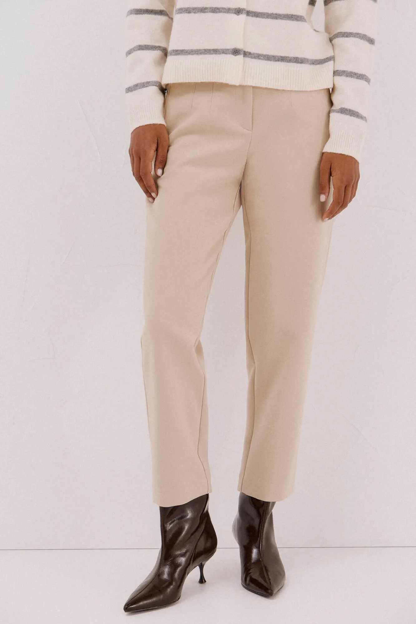 Cortefiel Calças-Calças com zíper Tostado