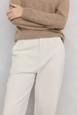 Pedro del Hierro Calças-Calças de veludo clássicas de perna larga Ecru