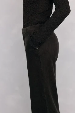 Pedro del Hierro Calças-Calças de veludo clássicas de perna larga Verde