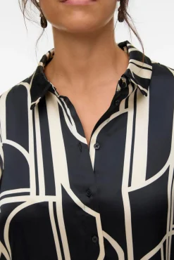 Vero Moda Curve Blusas-Camisa de cetim de manga manga plus size Preto