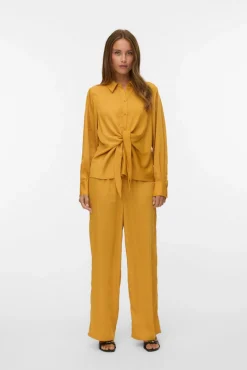 Vero Moda Blusas-Camisa de cetim de manga comprida Dourado