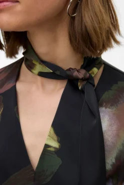 Vero Moda Blusas-Camisa de manga comprida com laçada gola Preto