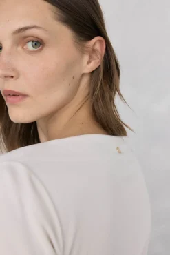 Pedro del Hierro T-Shirts-Camisa drapeada com broche Beige