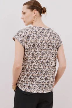 Cortefiel T-Shirts-Camiseta bico com detalhe de renda Impress&atilde;o