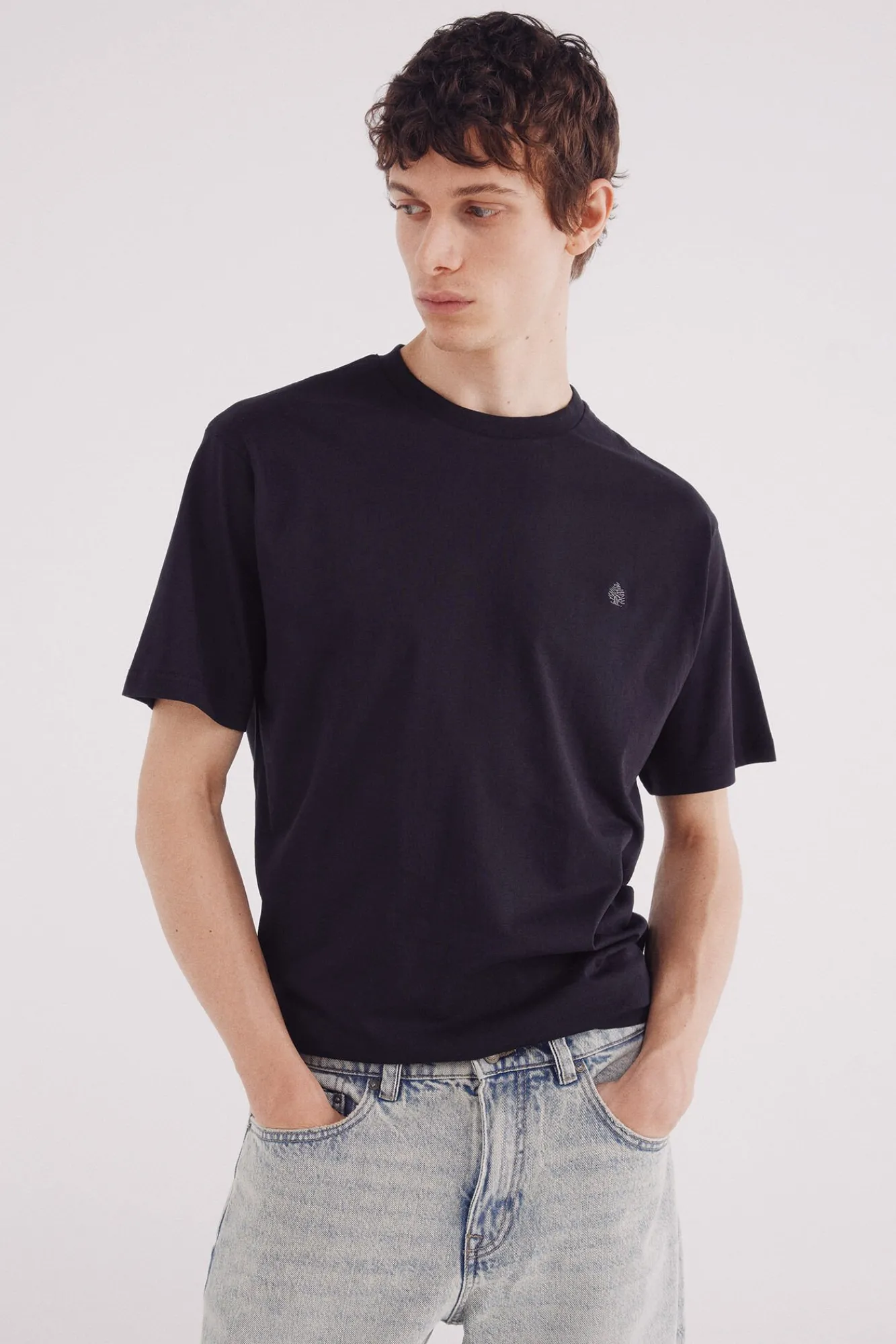 Springfield T-Shirts-Camiseta básica com gola redonda preto