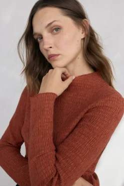 Pedro del Hierro T-Shirts-Camiseta estruturada com gola chaminé Marrom