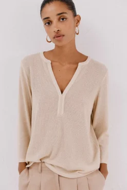 Cortefiel T-Shirts-Camiseta gola mao lurex Dourado