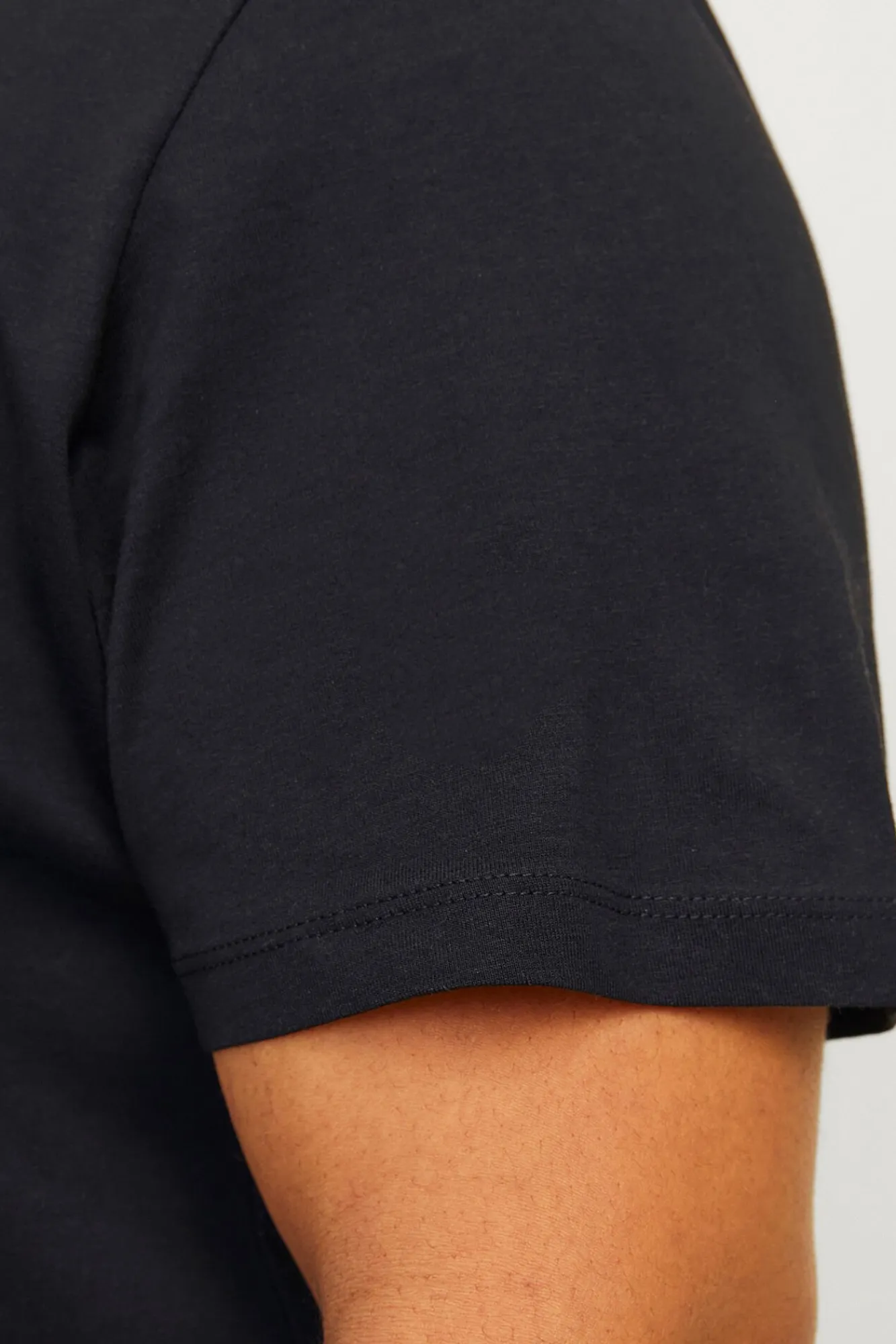 Jack & Jones PLUS T-Shirts-Camiseta PLUS de corte regular preto