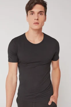 Gisela T-Shirts-Camiseta térmica hombre manga corta preto