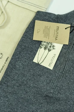 Mutitaa Camisolas-Camisola Chen com gola na fecho-éclair Cinzento