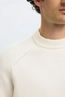 Selected Camisolas-Camisola de gola alta 100% algodão orgânico. Branco