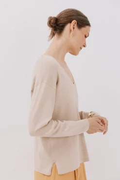 Cortefiel Camisolas-Camisola de malha decote bico Tostado