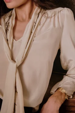 Hoss Intropia Blusas-Carrie. Blusa com laçada Ecru