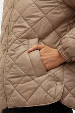 Vero Moda Sobretudos|Casacos-Casaco acolchoada feminina com bolsos Castanho