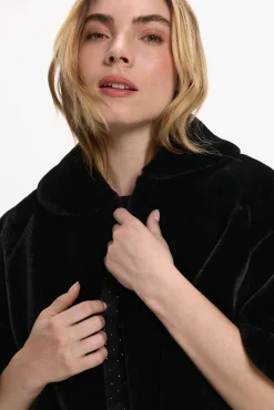 Vila Sobretudos-Casaco de capa de pele sintética Preto