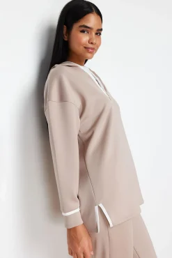 Trendyol Pijamas-Conjunto confortável de duas peças com capuz na cor pedra cinzento