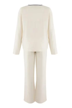 Trendyol Pijamas-Conjunto de pijama camiseiro de viscose cru com vivo e laço bege