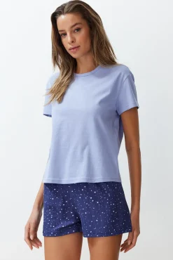 Trendyol Pijamas-Conjunto de pijama curto estampado com estrelas azuis azul