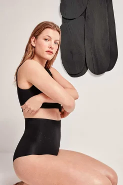 Gisela Roupa Interior-Cueca redutora cintura alta preto