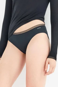 Gisela Roupa Interior-Cuequinha básica midi com galão de renda preto