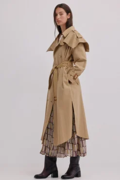 Hoss Intropia Gabardines|Casacos-Daniele. Sobretudo bordado Ecru