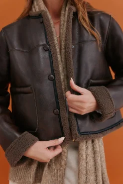 Hoss Intropia Sobretudos-Delia. Desportiva dupla face Castanho