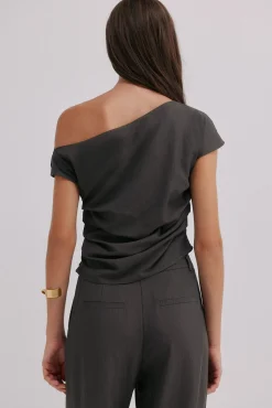 Hoss Intropia T-Shirts-Gisele. Top assimétrico Cinzento