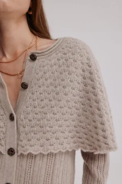 Hoss Intropia Camisolas-Inna. Casaco de malha com capa Beige