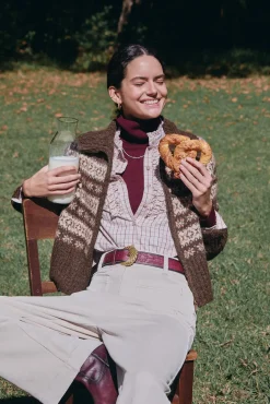 Hoss Intropia Camisolas-Inola. Casaco de malha grego Castanho