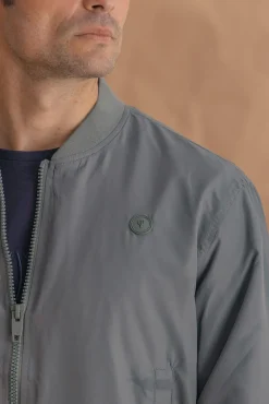 Celopman Casacos-Jaqueta corta-vento leve verde