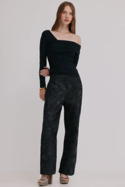 Hoss Intropia T-Shirts-Magnolia. Top decote assimétrico Preto