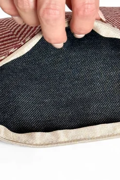 De La Mur Malas-Mala clutch Dubai estampado