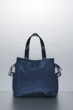 Dash and Stars Malas-Mala tote de nylon acetinado azul