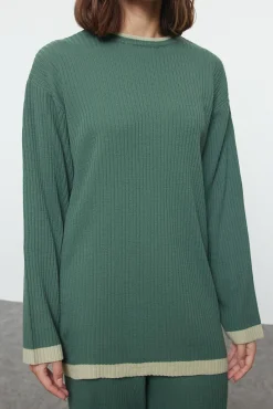 Trendyol Pijamas-Malha de calça e T-shirt de malha com vivo verde