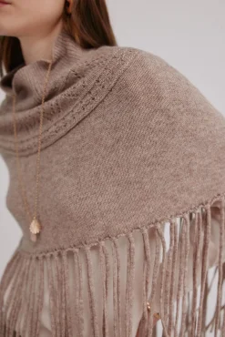 Hoss Intropia Sobretudos-Marta. Capa de malha com franjas Beige