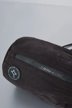 Dash and Stars Malas-Mini mala de ombro em nylon acetinado preto