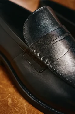 OOTO Sapato Social-Mocassim pele Preto