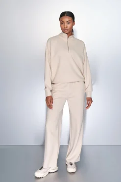 Dash and Stars Sweatshirts-Moletom sweatshirt com gola cru