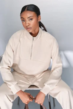 Dash and Stars Sweatshirts-Moletom sweatshirt com gola cru