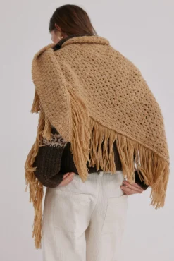 Hoss Intropia Sobretudos-Neves. Xale com franjas vazadas Dourado