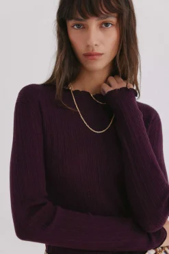 Hoss Intropia T-Shirts-Nidia. Top com detalhe de ondas Granada